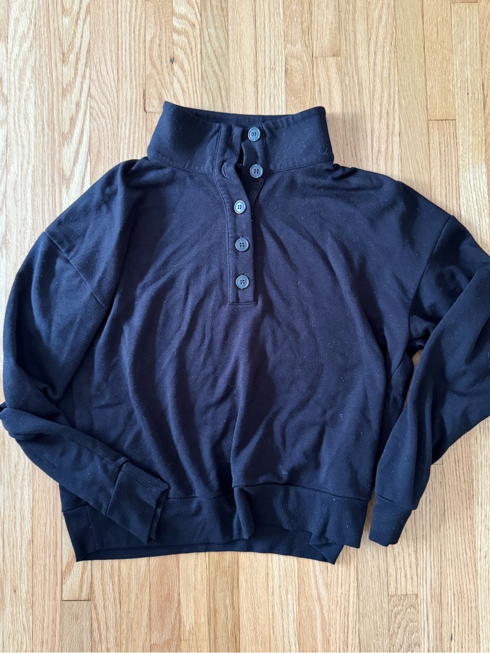 Beyond Yoga Black Button-Up Mock Neck Pullover